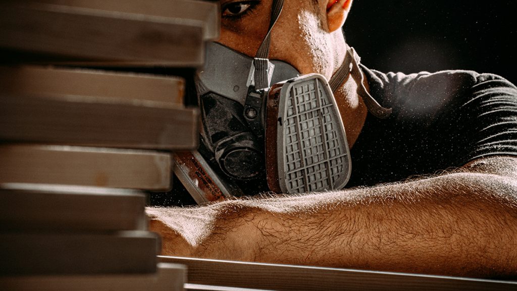 Best Respirators for Woodworking: Comfort and Safety