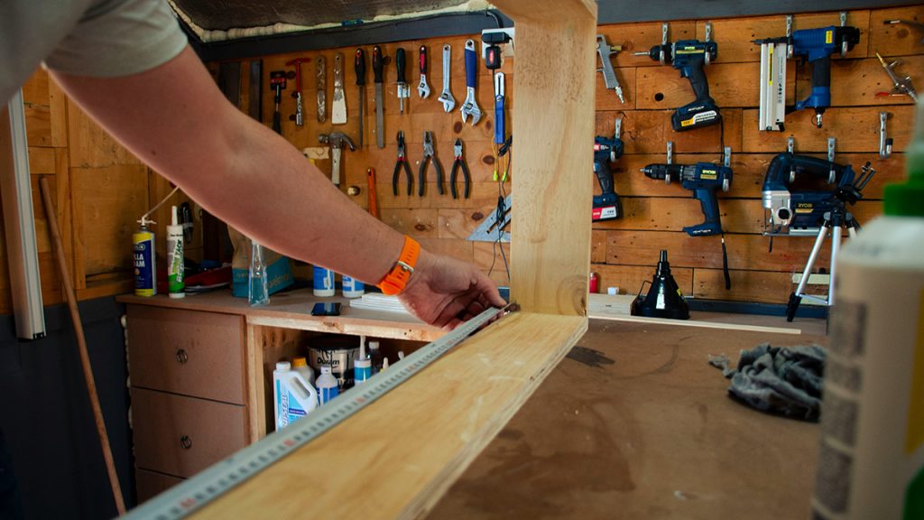 How to Build a Simple Workbench: Best Kits for a Fast Build