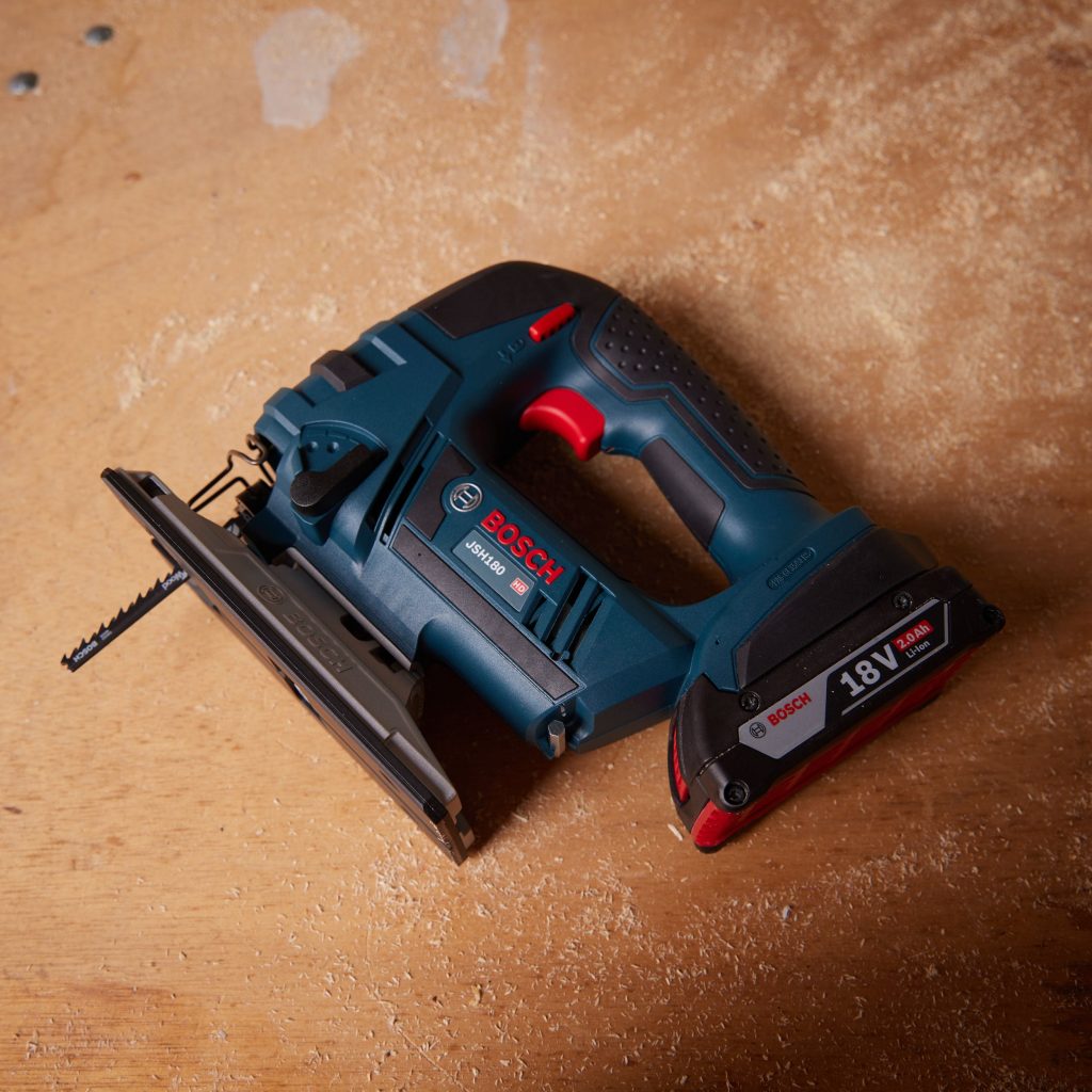 Best Jigsaws for Detailed Woodworking and Curves Bosch 18V Barrel Grip (JSH180)
