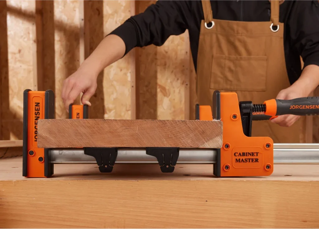 Pony Jorgensen Cabinet Master