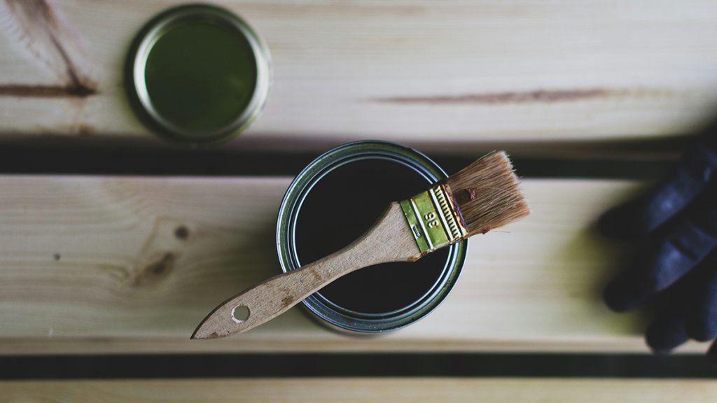 Eco-Friendly Wood Finishes: Best Non-Toxic Options