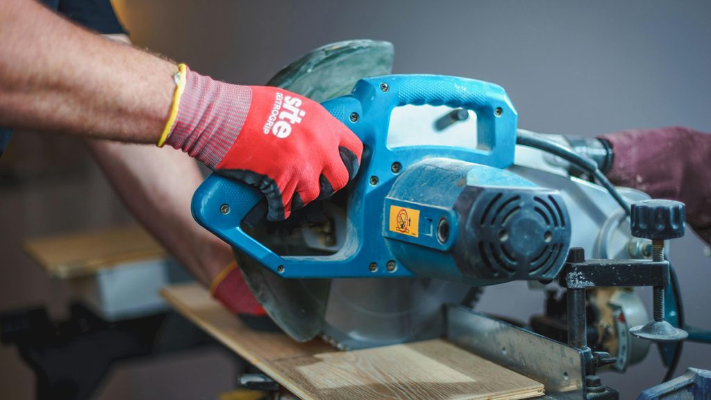 Compact Miter Saws for Small Workshops