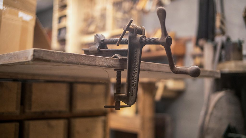 Best F-Clamps and Quick-Grip Clamps for DIYers