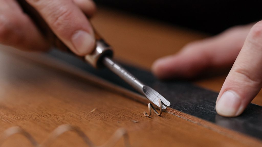 Best Scraping Tools: Cabinet Scrapers and Card Scrapers. pexels cottonbro 6654031