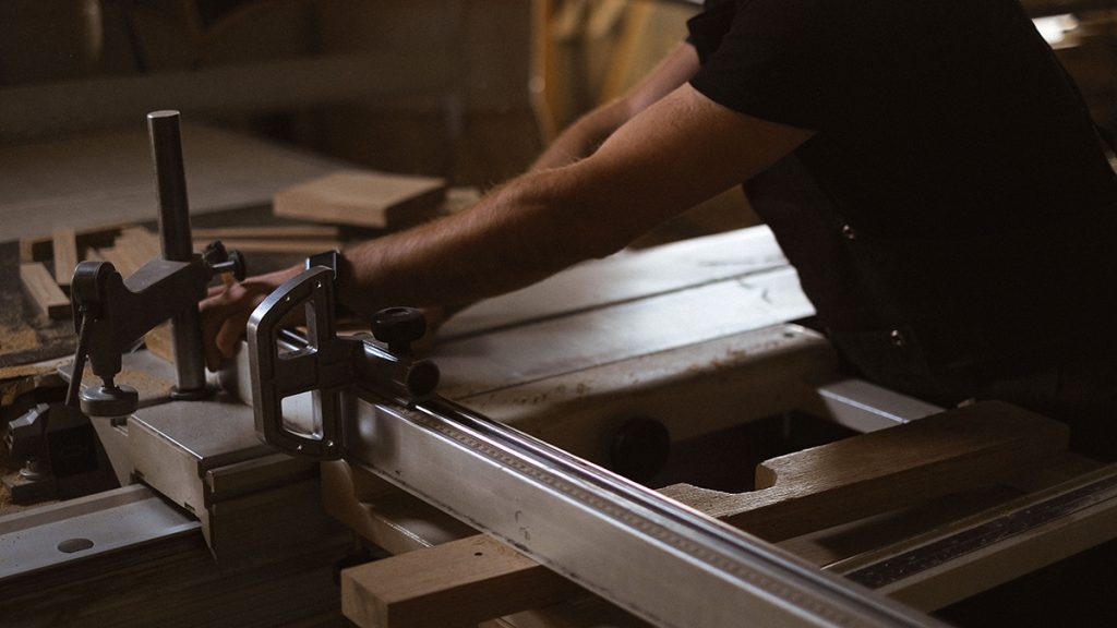 Best Router Table Fences for Safety and Accuracy. pexels shvetsa 5710849